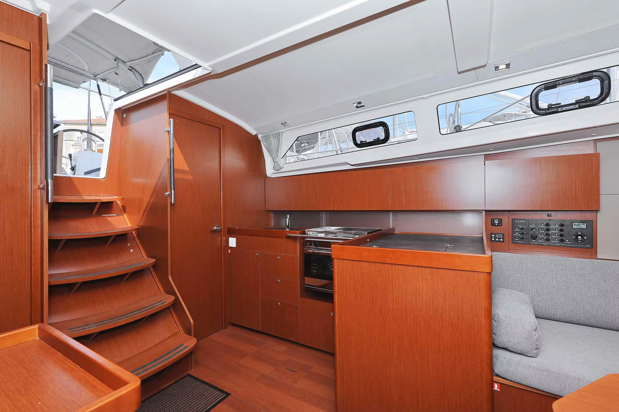 Oceanis 41.1 (ECONOMY)  - 16