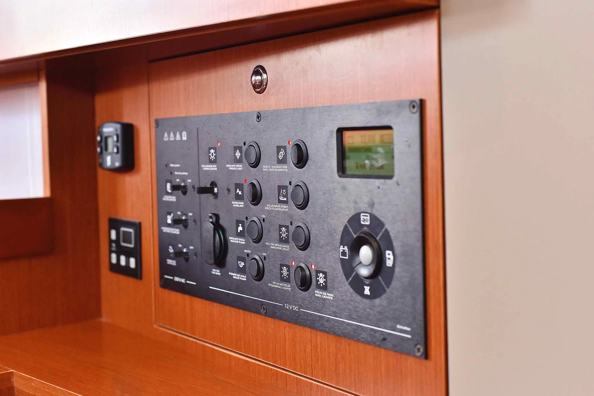 Oceanis 41.1 (ECONOMY)  - 17