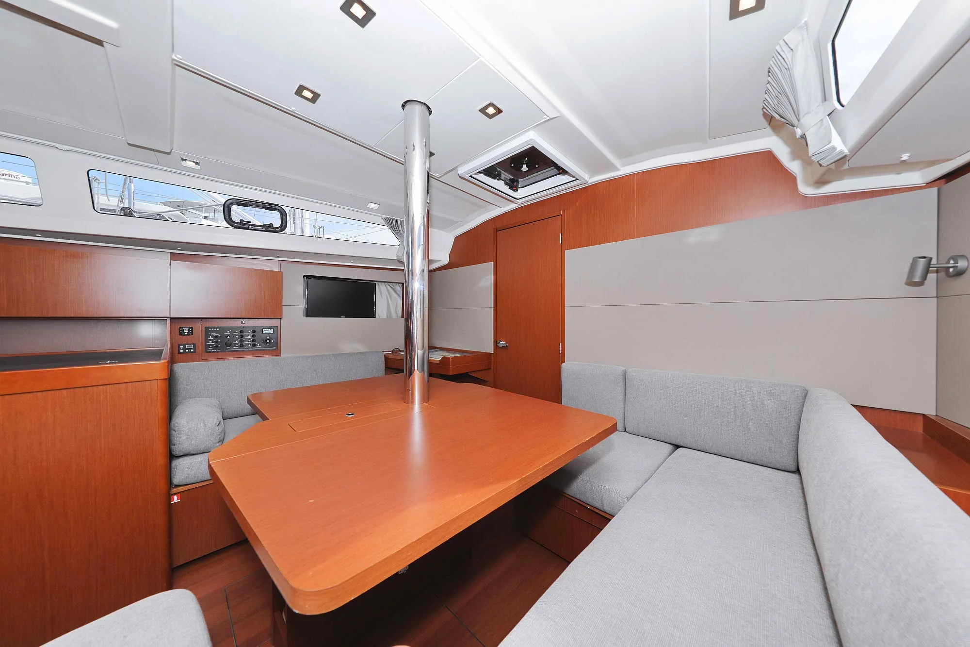 Oceanis 41.1 (ECONOMY)  - 18