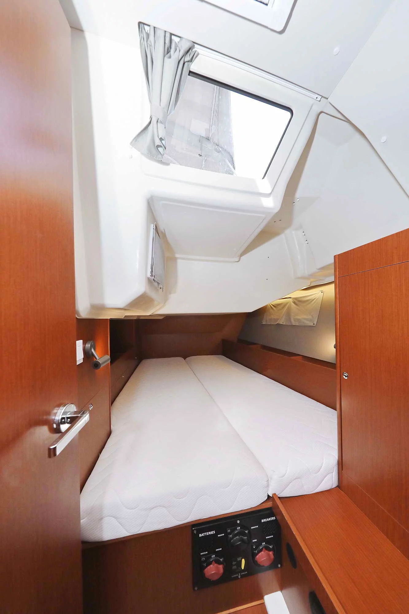 Oceanis 41.1 (ECONOMY)  - 19