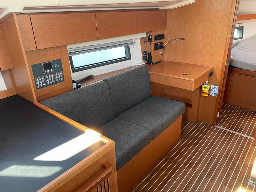 Bavaria C42 (PRESTIGE)  - 3