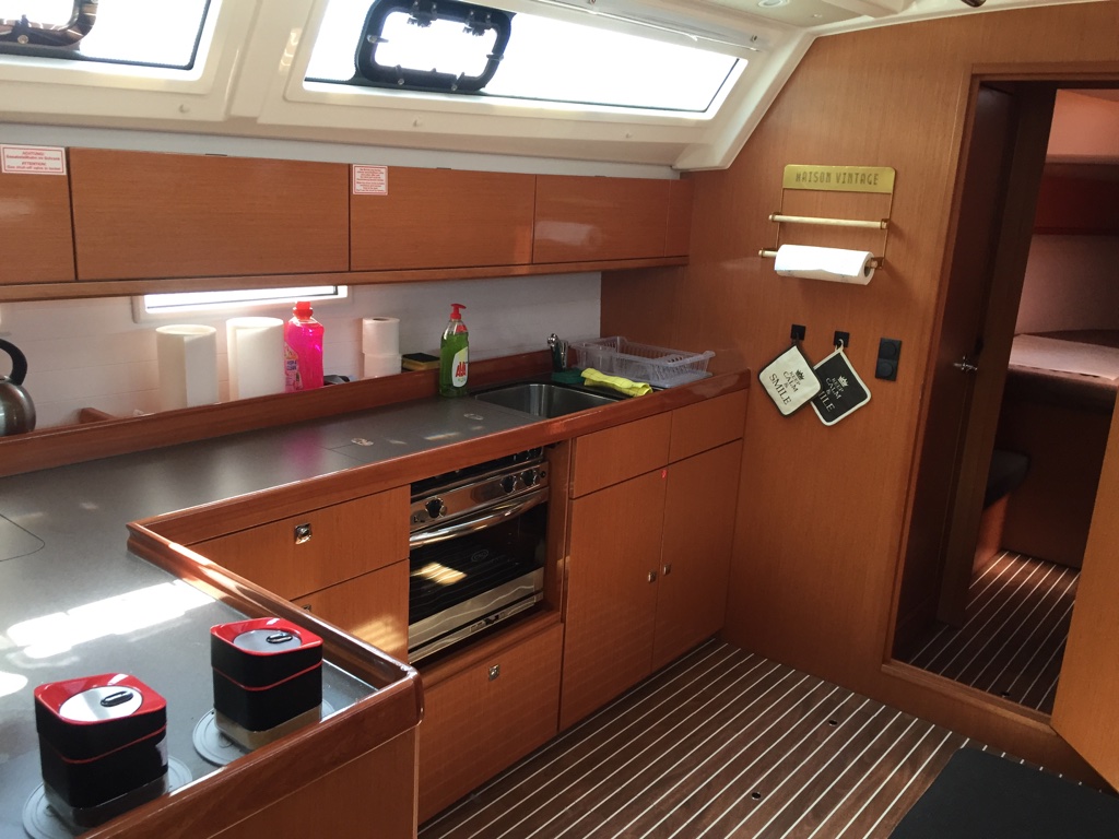 Photo #7 - Bavaria Cruiser 46 - 4 cab. (CLASS) in Skiathos - 34994