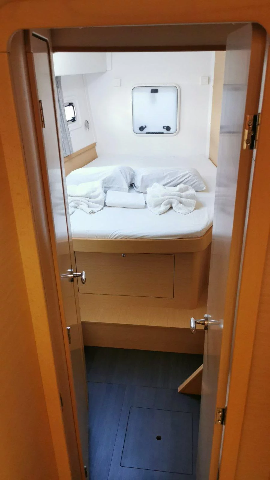 Lagoon 42 - 4 + 2 cab. (ECONOMY)  - 4