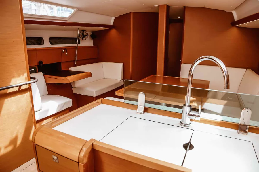 Sun Odyssey 449 (ECONOMY)  - 6