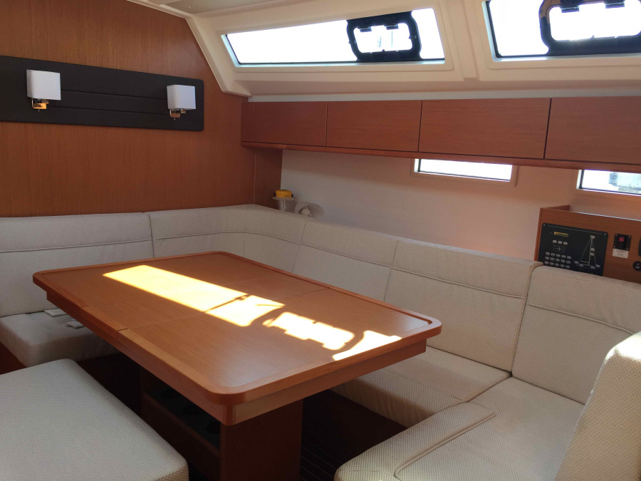 Photo #7 - Bavaria Cruiser 46 - 4 cab. (ECONOMY) en Punta Ala - 35022