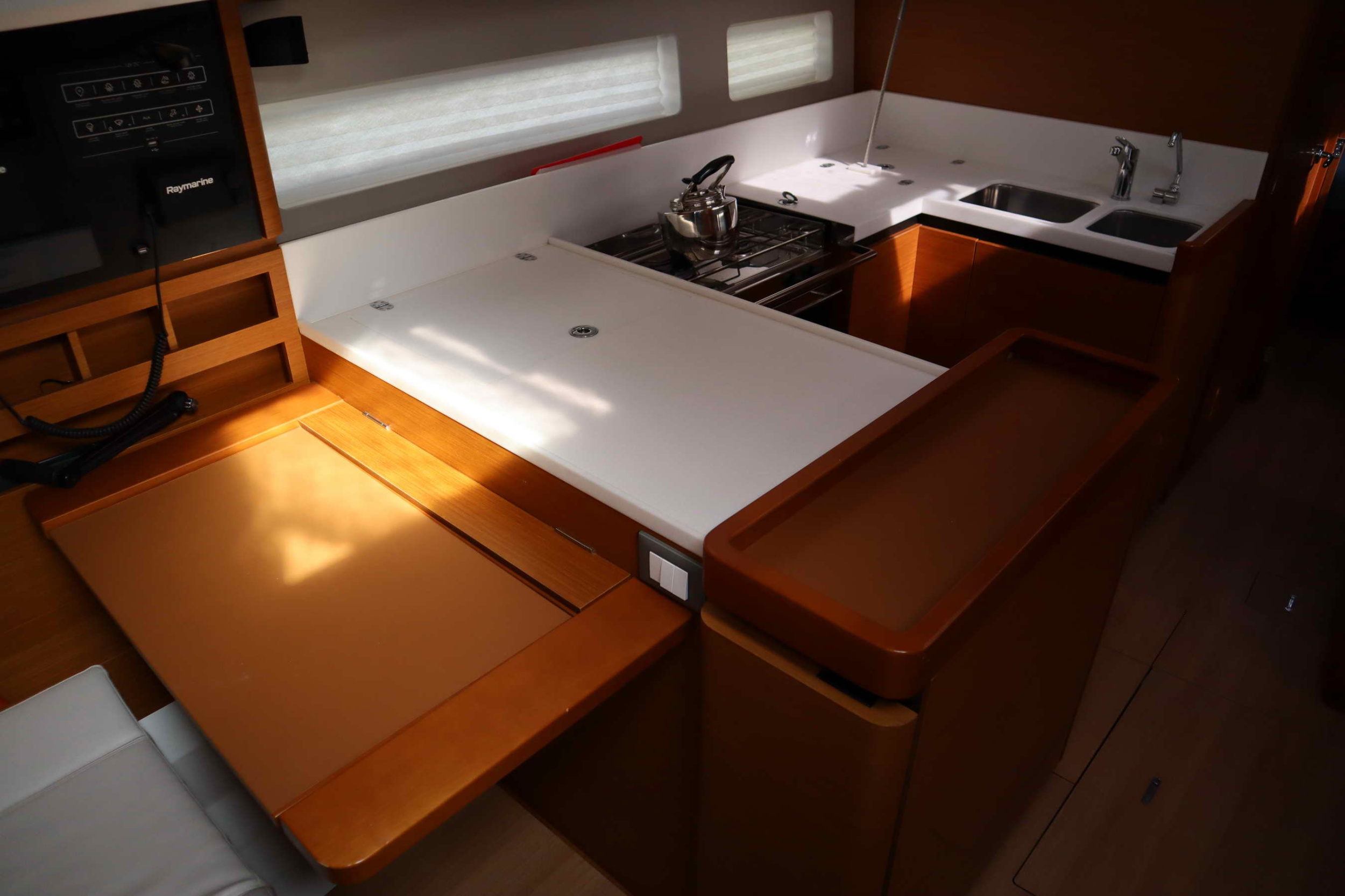 Photo #7 - Sun Odyssey 440 (CLASS) en Lefkada - 35037