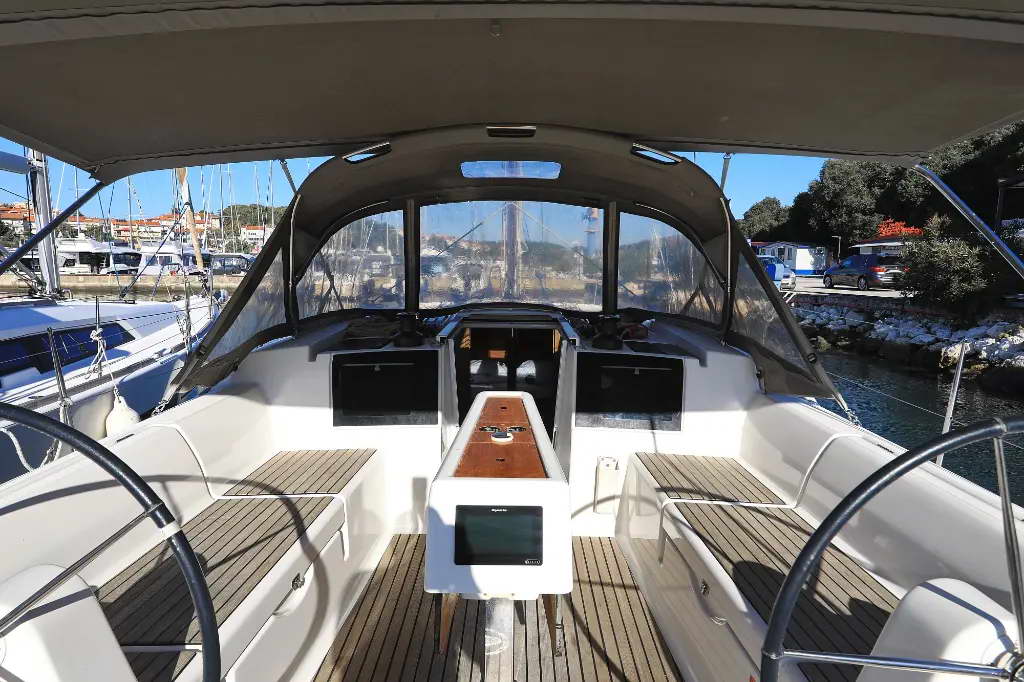 Photo #11 - Dufour 382 GL (ECONOMY) en Pula - 35038