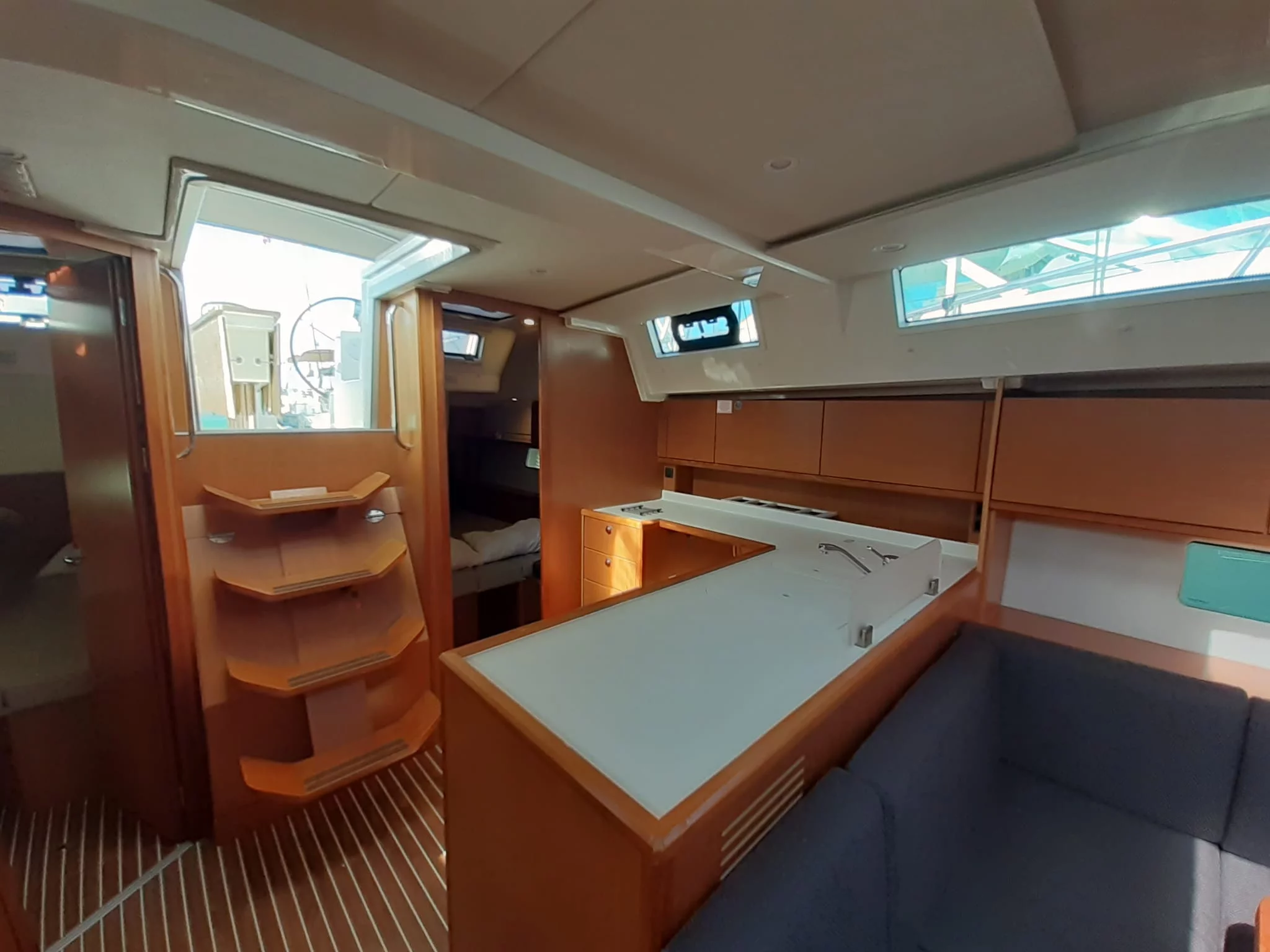 Bavaria C45 Holiday - 5 cab. (ECONOMY)  - 6