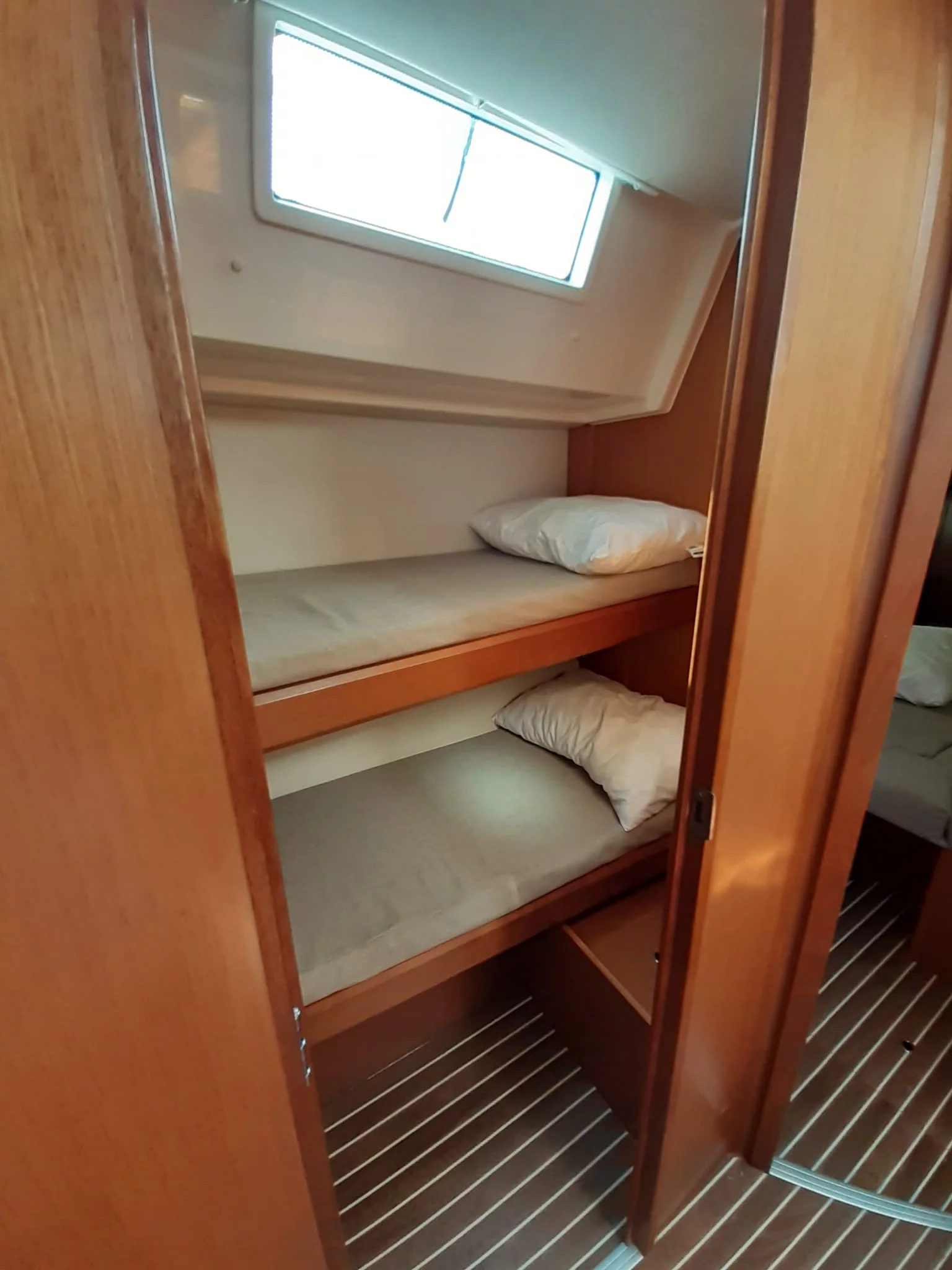 Bavaria C45 Holiday - 5 cab. (ECONOMY)  - 12