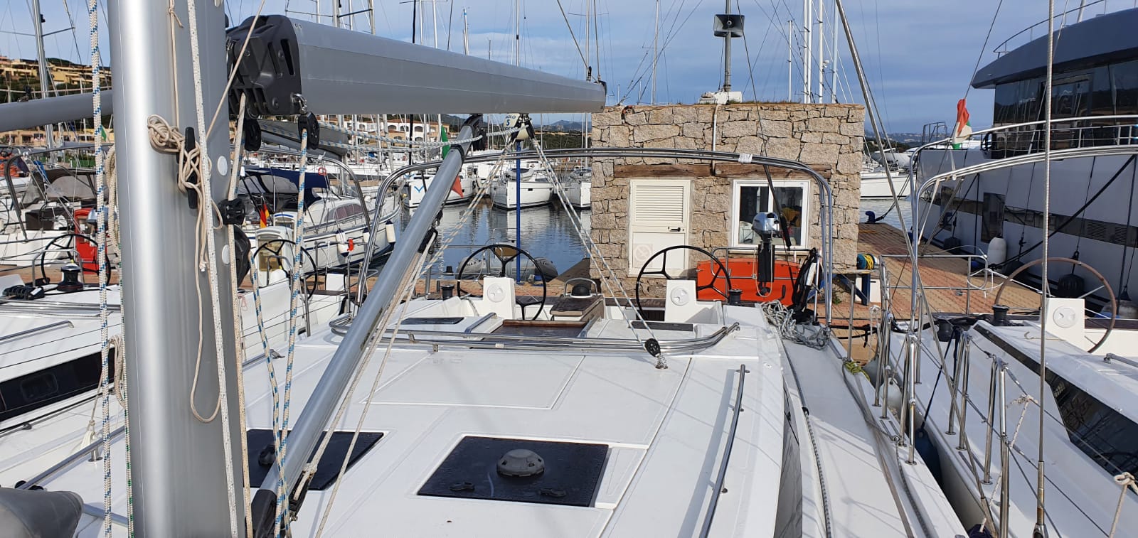 Photo #4 - Bavaria C45 - 4 cab. (ECONOMY) en Punta Ala - 35065