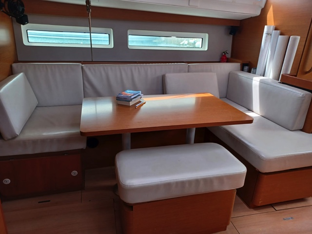 Photo #9 - Sun Odyssey 490 - 5 + 1 cab. (ECONOMY) en Portisco - 35068