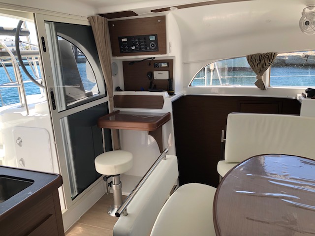 Photo #7 - Lagoon 380 - 4 cab. (ECONOMY) in Paros - 35069