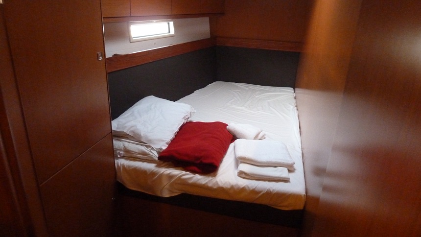 Photo #11 - Bavaria Cruiser 56 - 5 + 1 cab. (ECONOMY) in Athen - 35074