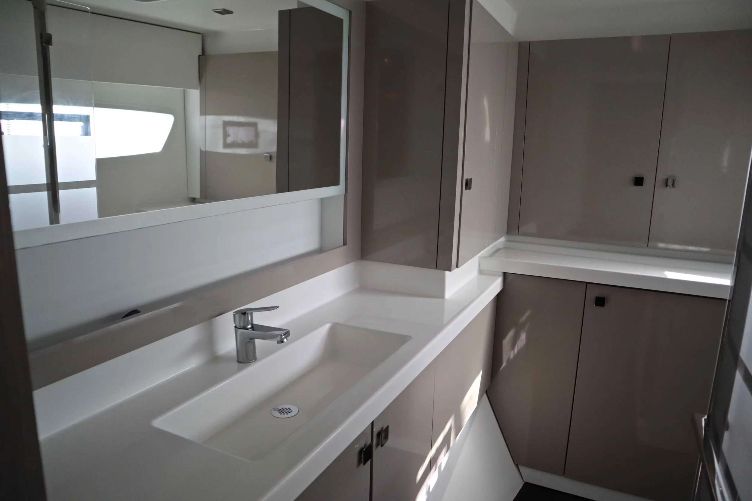 Fountaine Pajot Astrea 42 - 3 + 2 cab. (CLASS)  - 16