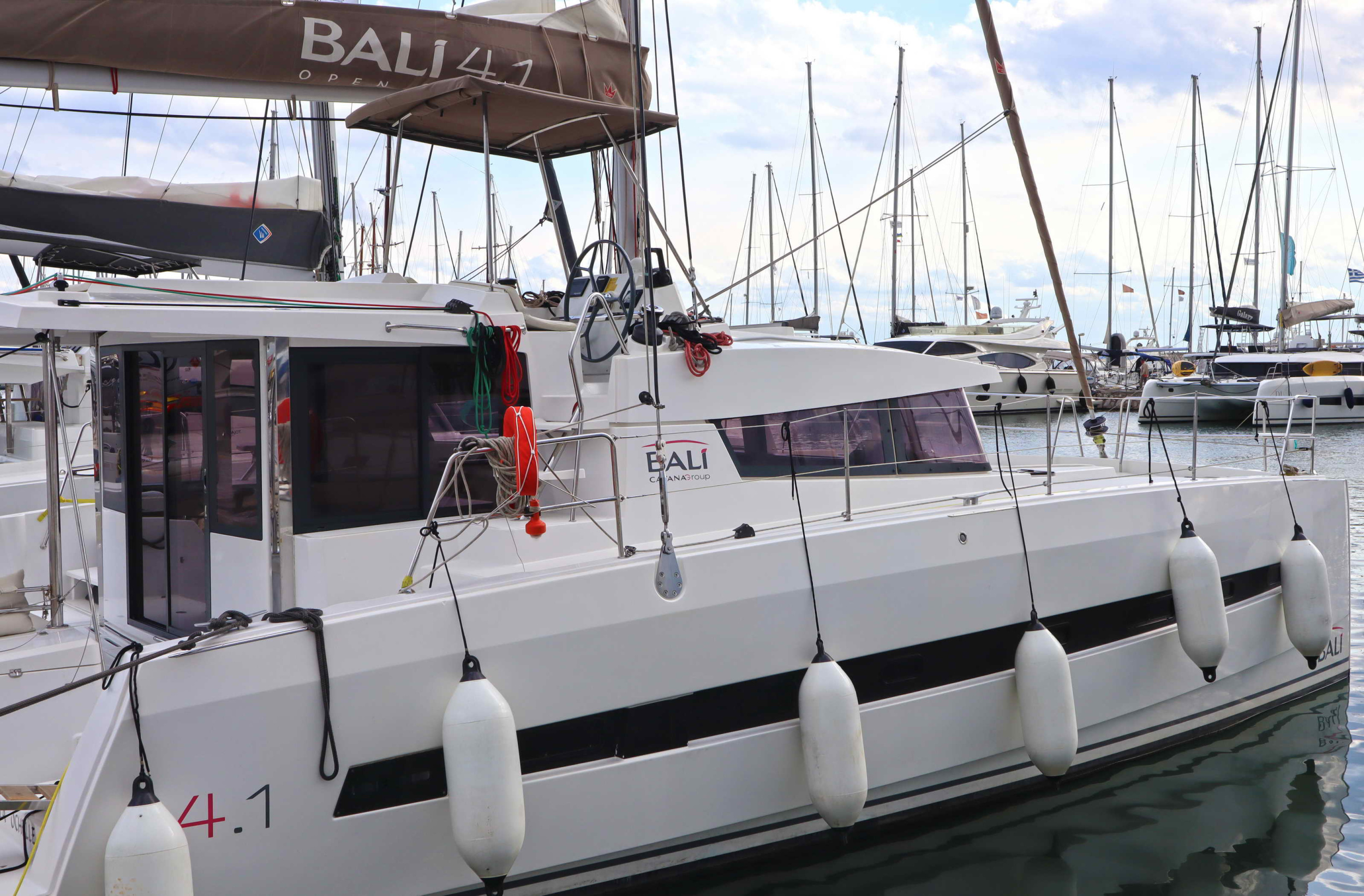Photo #5 - Bali 4.1 - 4 cab. (CLASS) in Paros - 35081