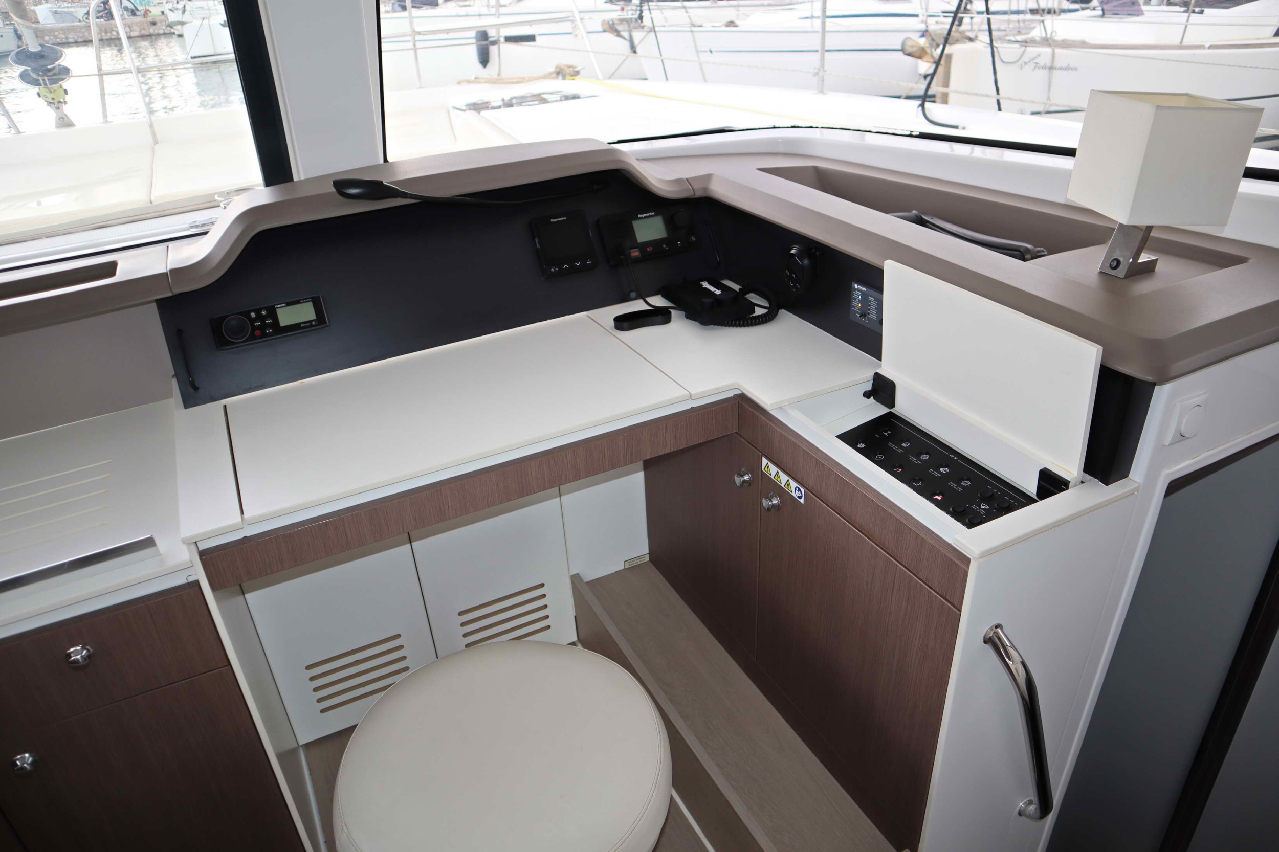 Photo #19 - Bali 4.1 - 4 cab. (CLASS) in Paros - 35081