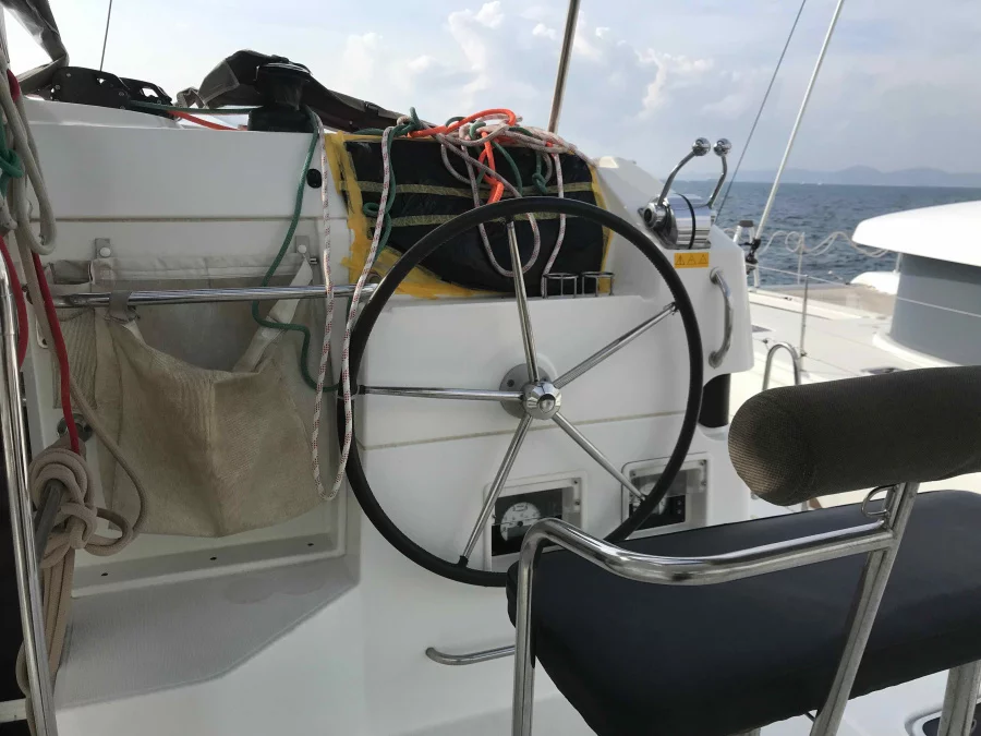 Lagoon 39 (ECONOMY)  - 3