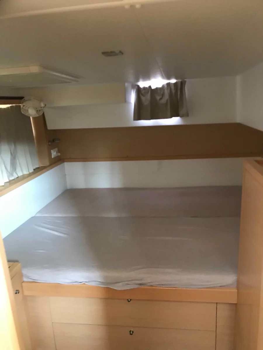 Lagoon 39 (ECONOMY)  - 5