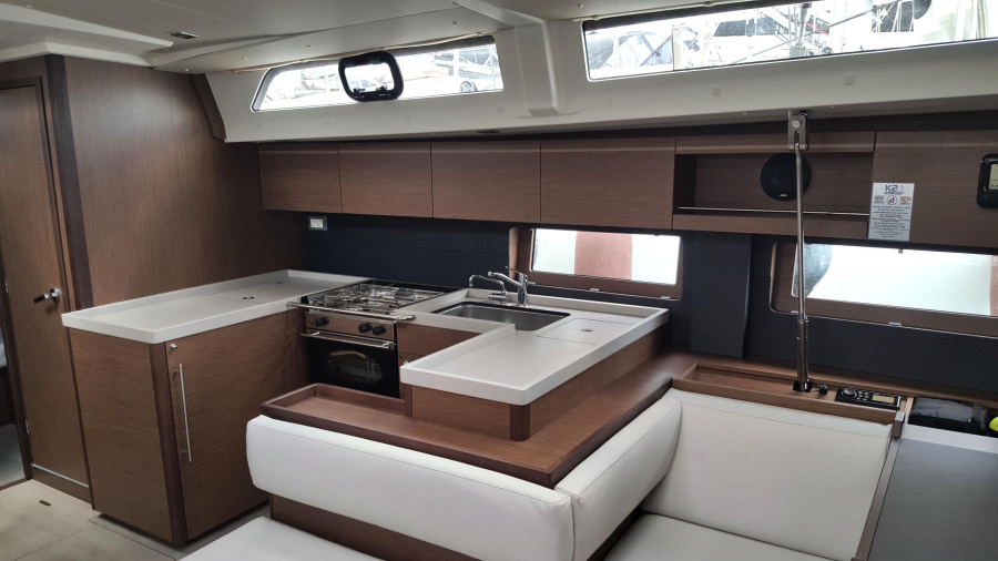 Photo #7 - Oceanis 51.1 - 5 + 1 cab. (CLASS) in Corfu - 35106