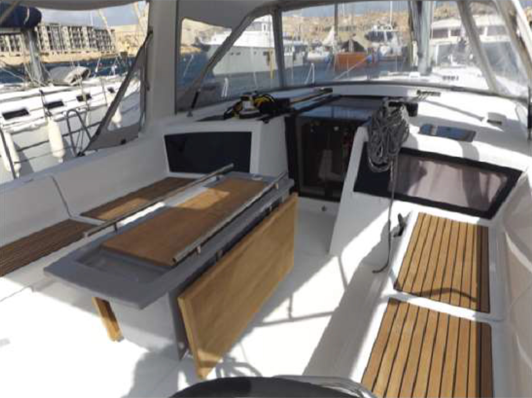 Photo #10 - Oceanis 48 - 5 cab. (ECONOMY) en Kalkara - 35134