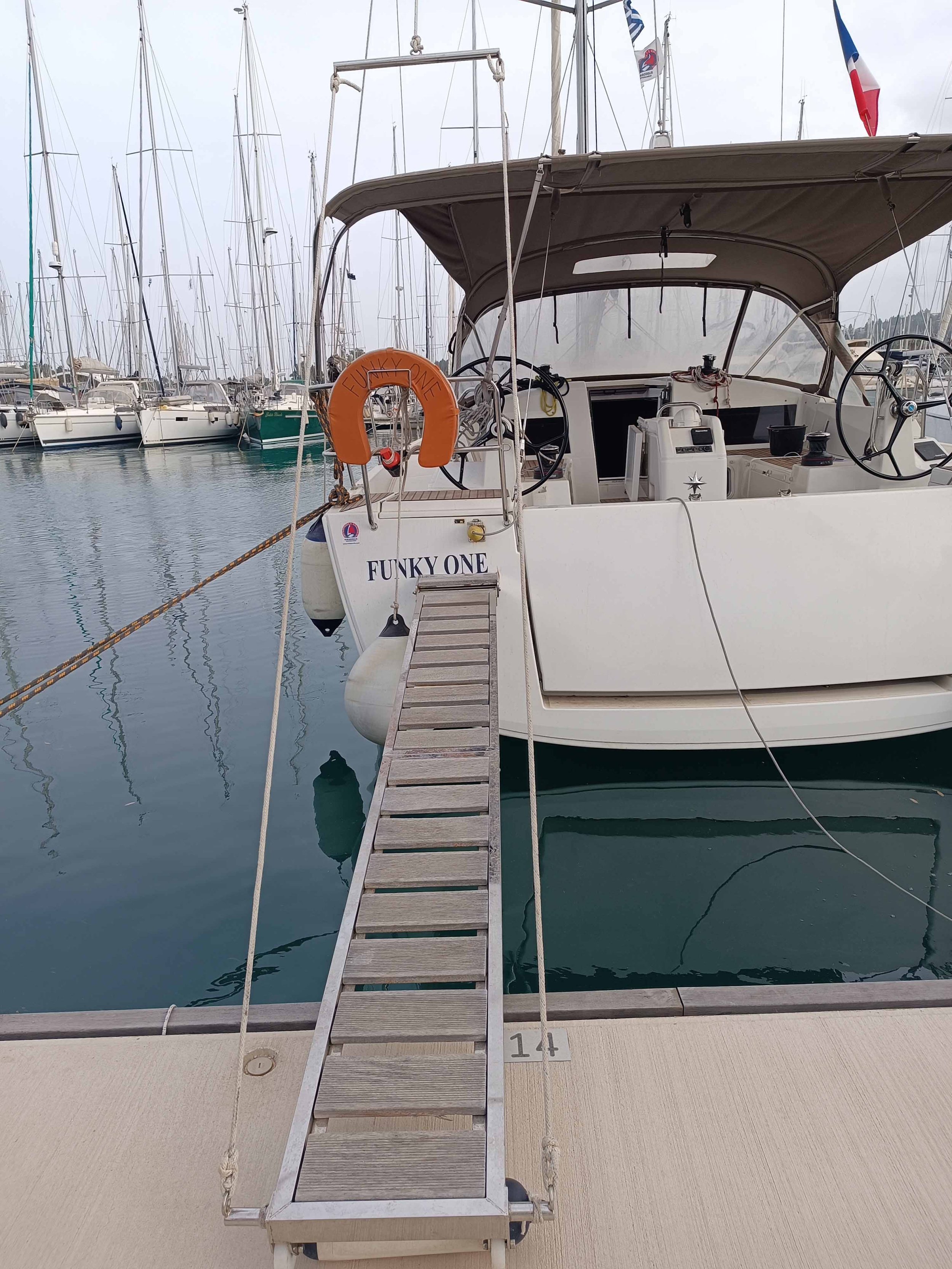 Photo #3 - Sun Odyssey 440 (*CLASS) in Corfu - 35157