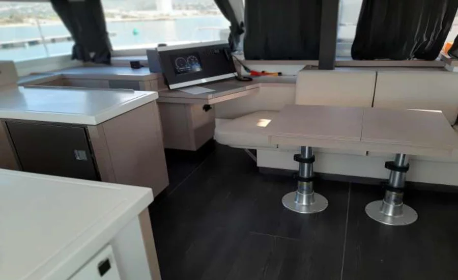 Fountaine Pajot Astrea 42 - 3 + 2 cab. (CLASS)  - 5