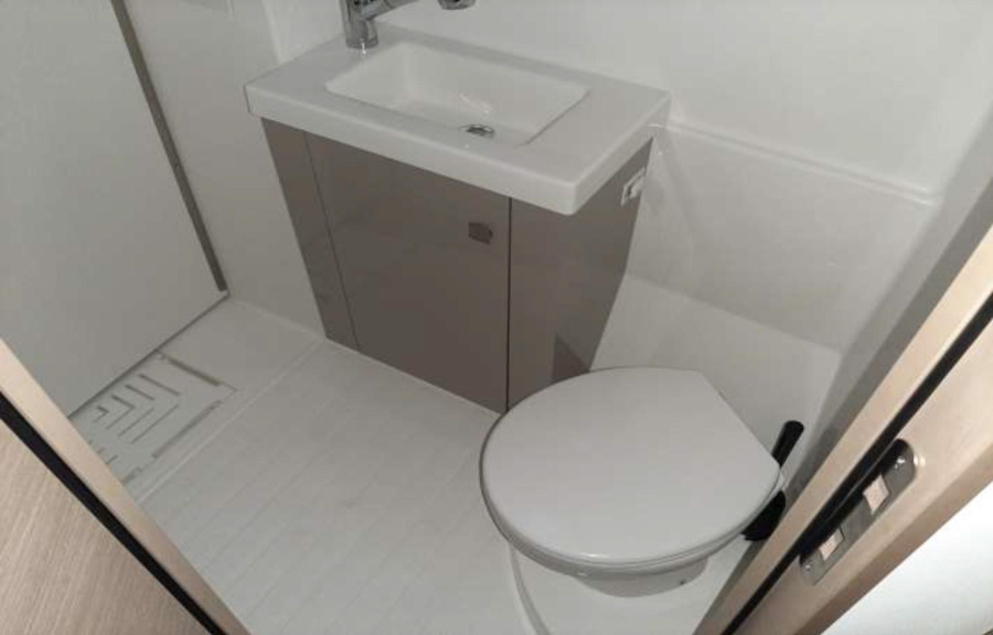 Photo #13 - Fountaine Pajot Astrea 42 - 3 + 2 cab. (CLASS) in Bormes Les Mimosas - 35168