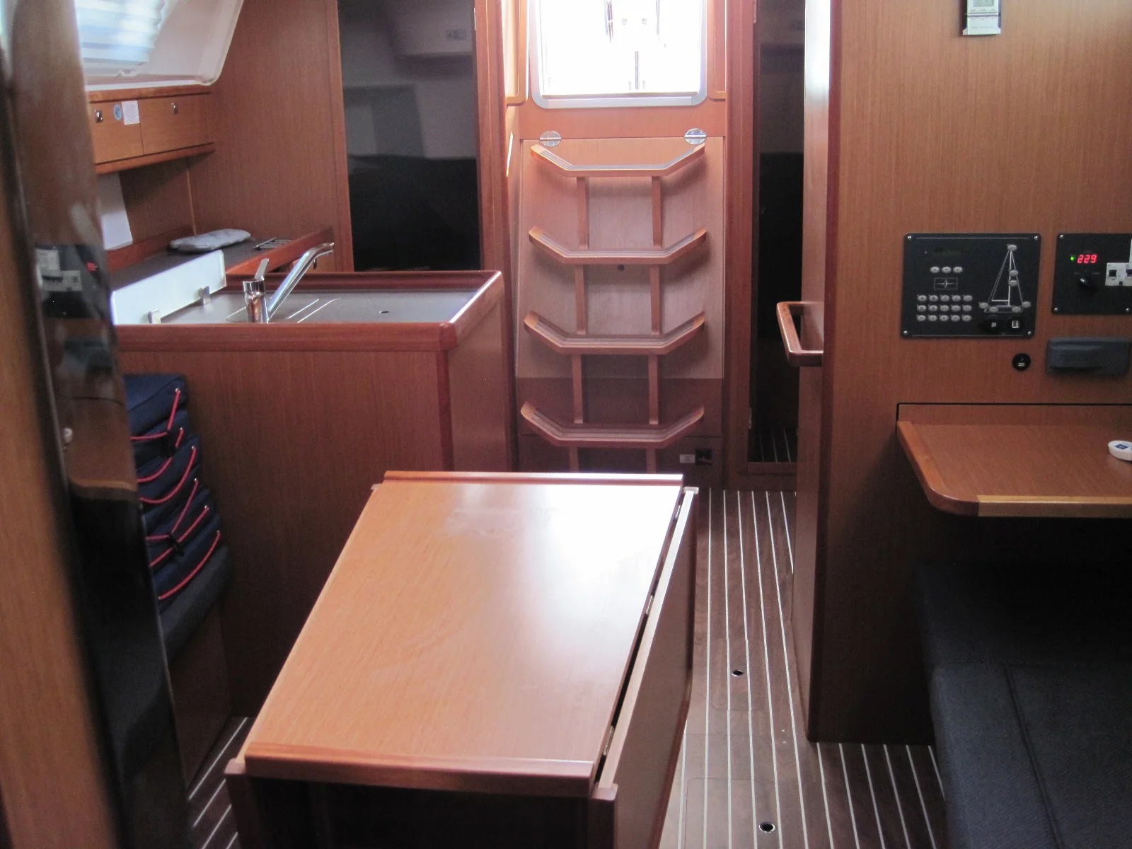 Bavaria Cruiser 37 - 3 cab. (ECONOMY)  - 15