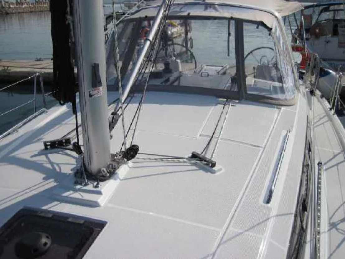 Oceanis 41.1 (ECONOMY)  - 6