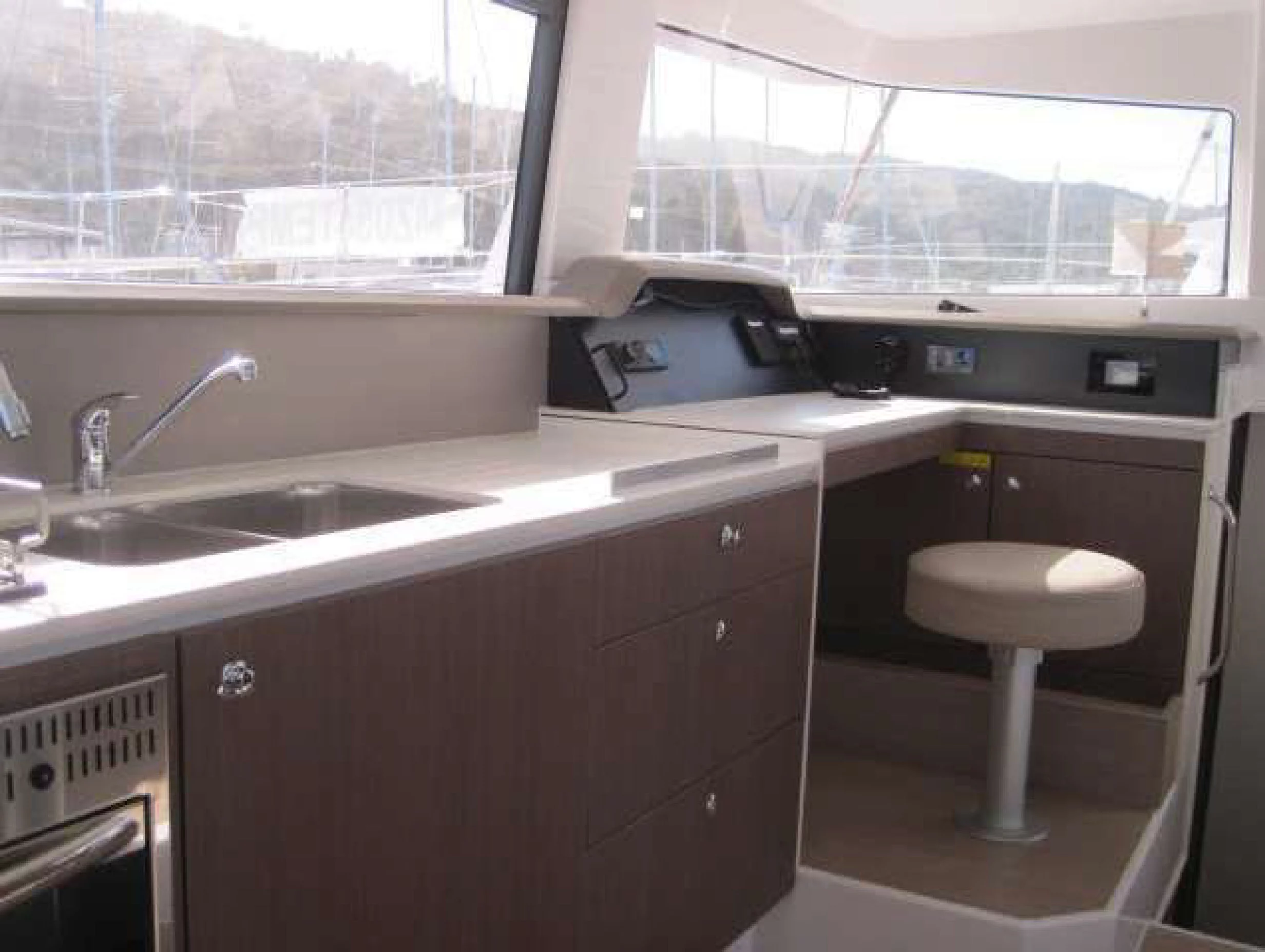 Bali 4.3 - 4 + 2 cab. (CLASS)  - 17