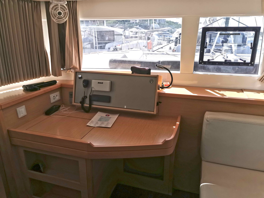Photo #6 - Lagoon 450 F - 4 + 2 cab. (ECONOMY) in Port de Plaisance - 35209