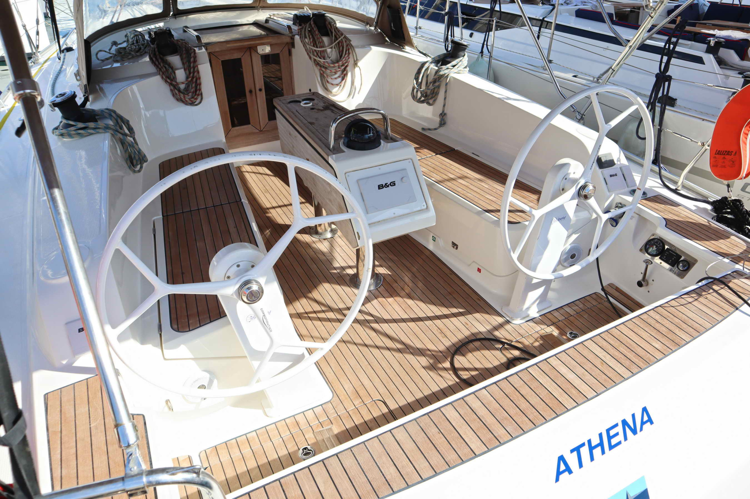 Photo #4 - Bavaria Cruiser 41 - 3 cab. (CLASS) en Atenas - 35216