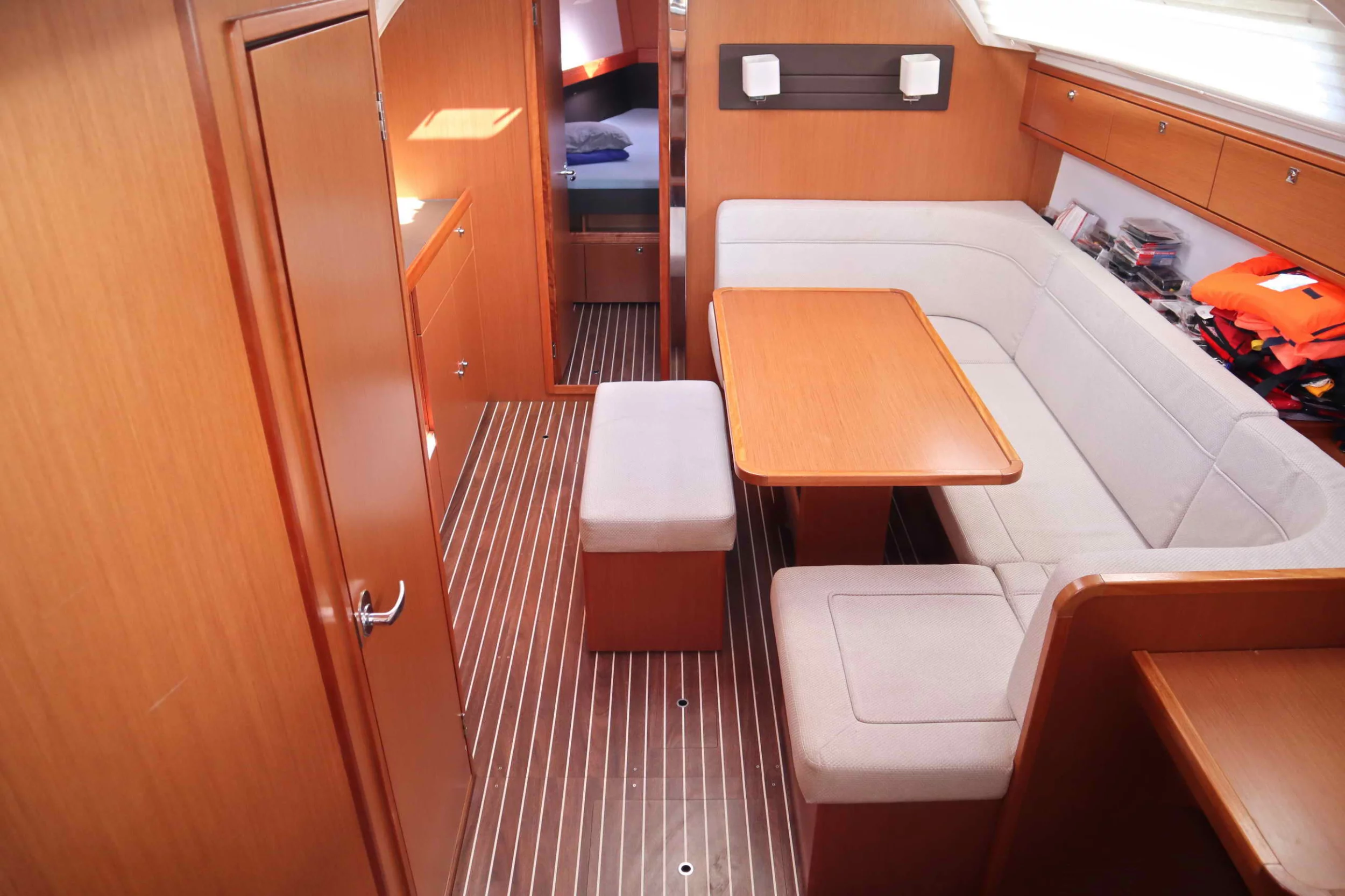 Bavaria Cruiser 41 - 3 cab. (CLASS)  - 11