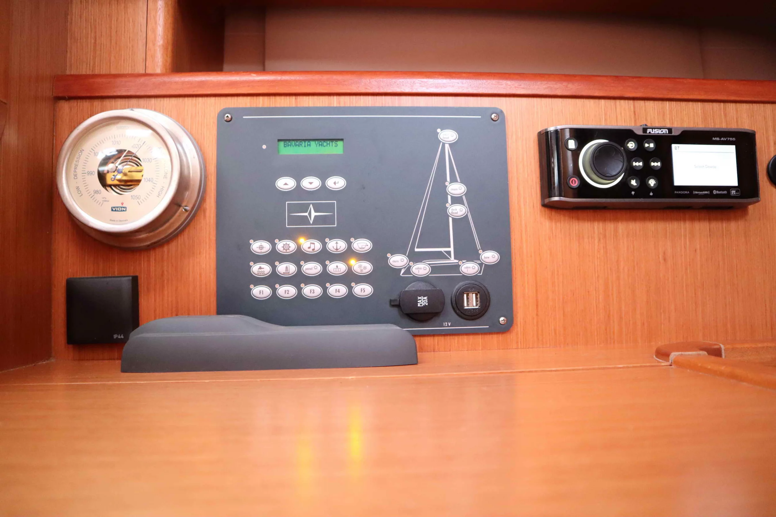 Bavaria Cruiser 41 - 3 cab. (CLASS)  - 13