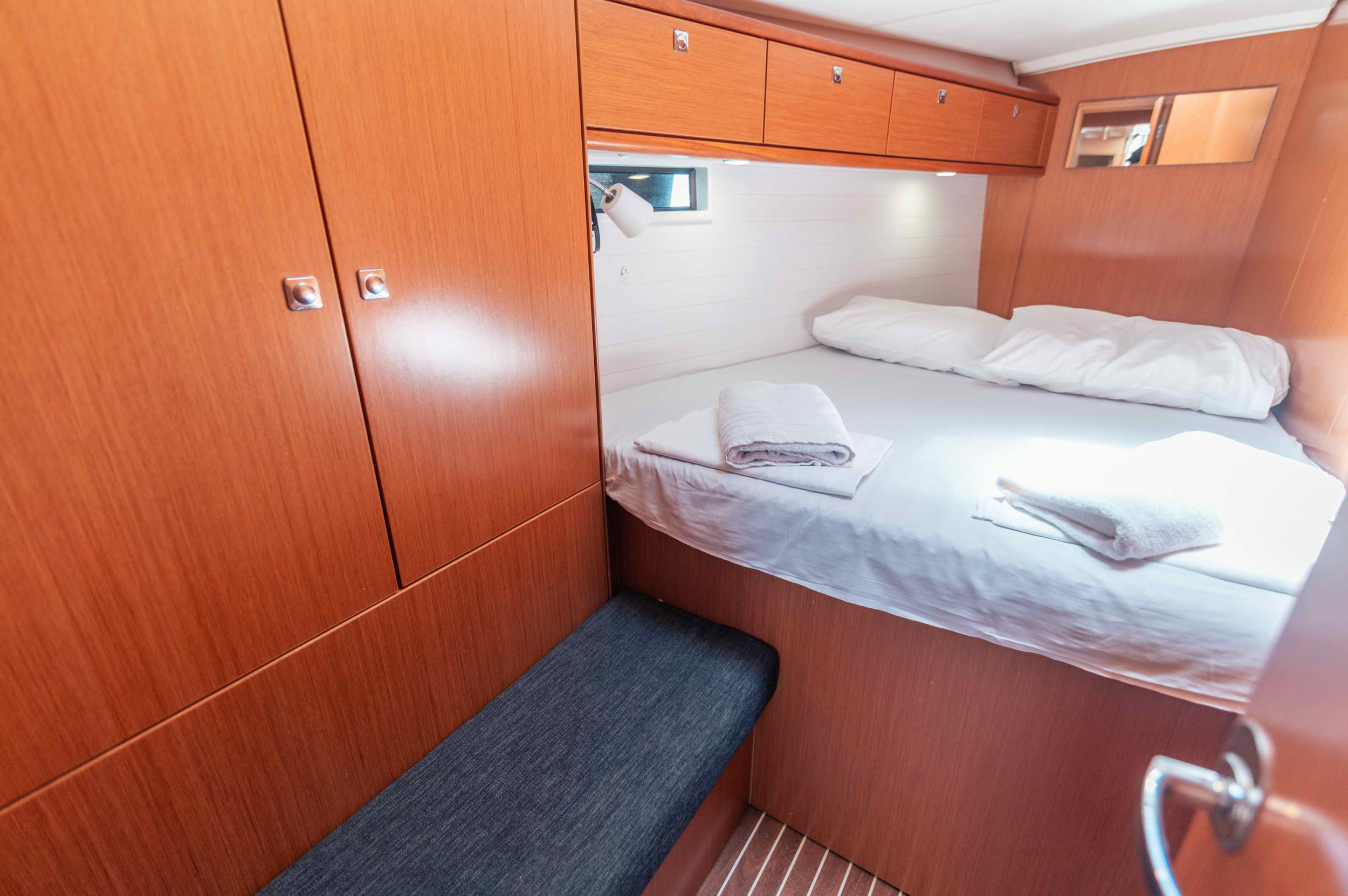 Photo #11 - Bavaria Cruiser 46 - 4 cab. (ECONOMY) en Kos - 35218