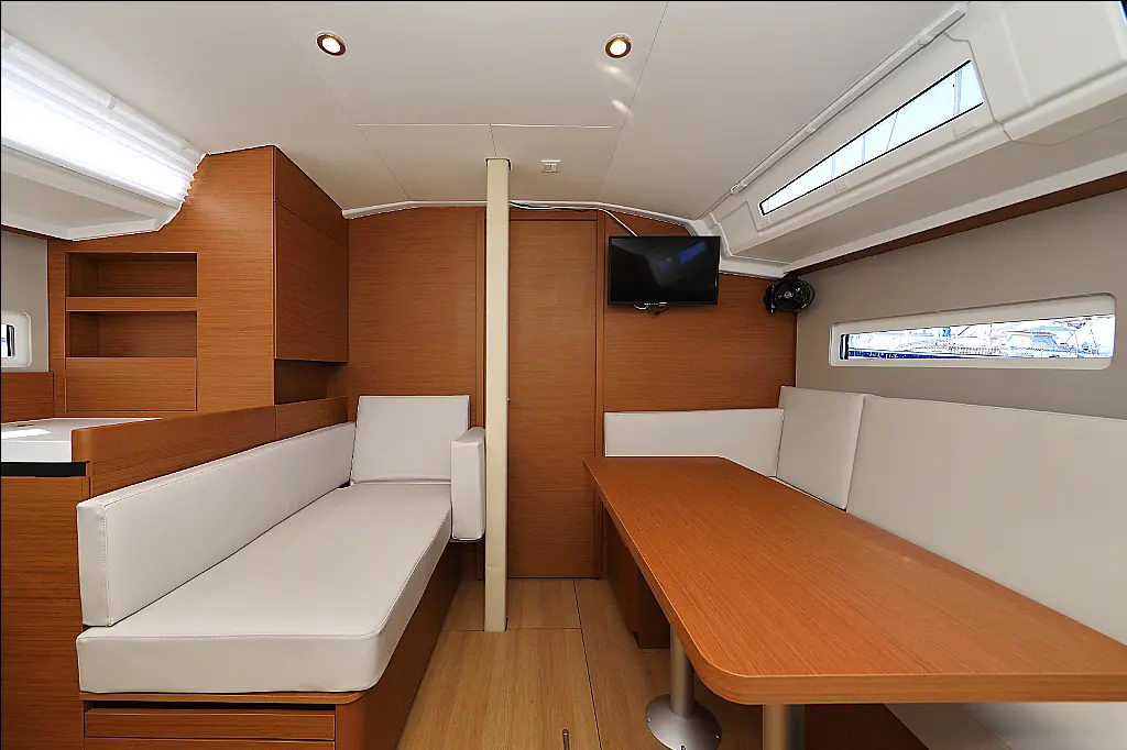 Photo #6 - Sun Odyssey 410 - 3 cab. (CLASS) in Zadar - 35225