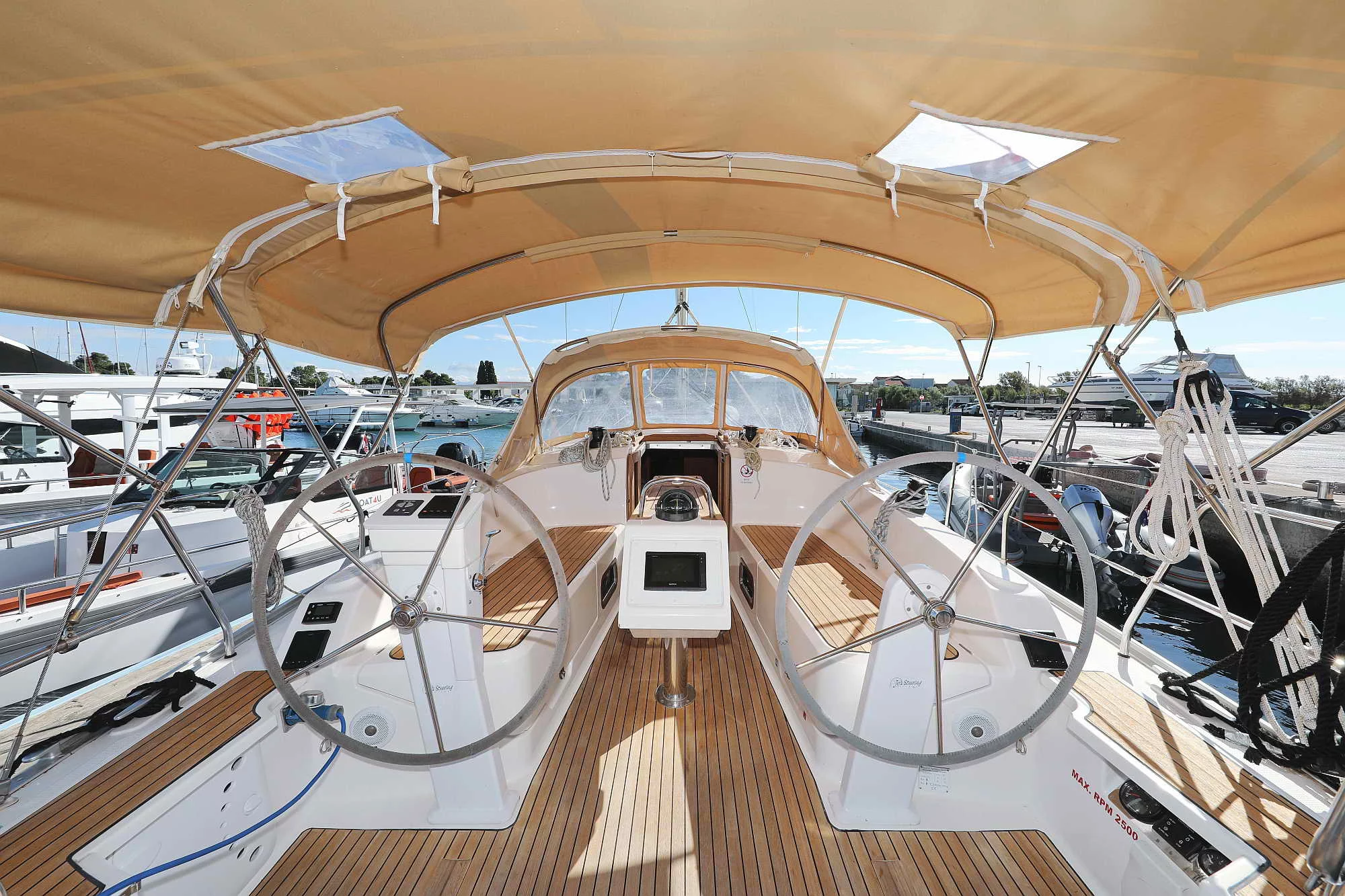 Bavaria Cruiser 37 - 3 cab. (ECONOMY)  - 4