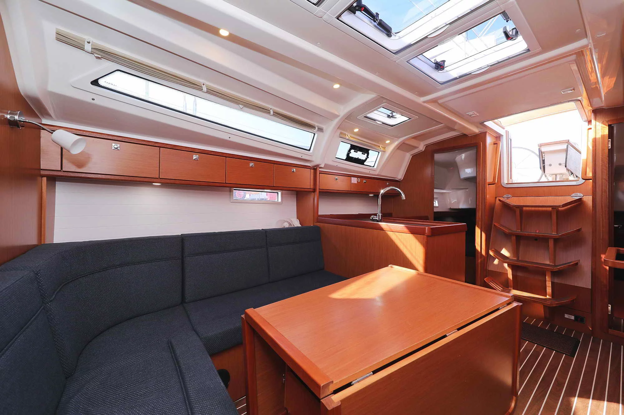 Bavaria Cruiser 37 - 3 cab. (ECONOMY)  - 12