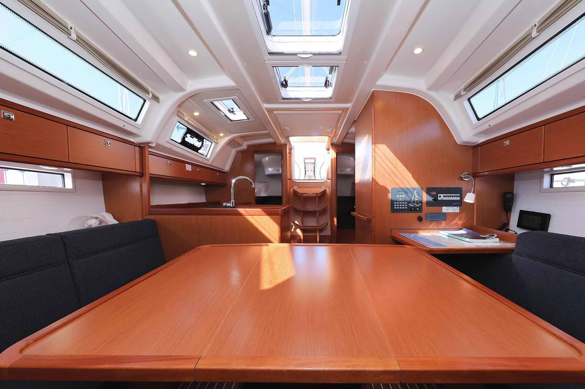 Bavaria Cruiser 37 - 3 cab. (ECONOMY)  - 13