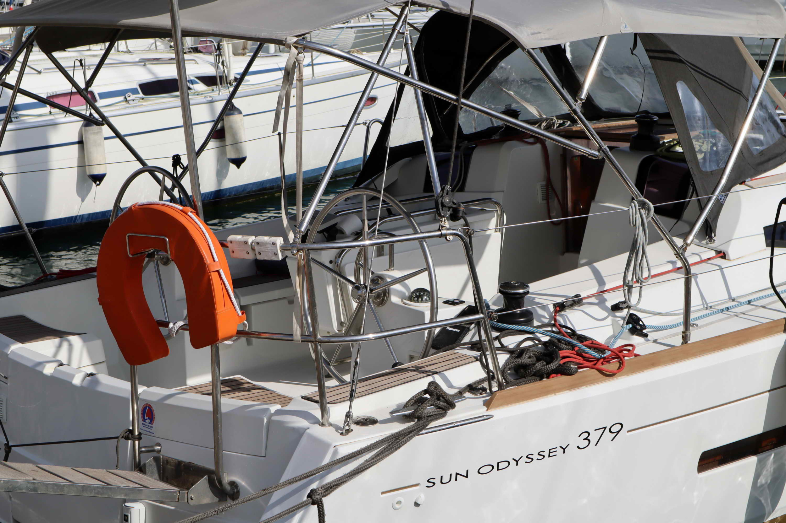 Photo #7 - Sun Odyssey 379 (ECONOMY) in Athen - 35258