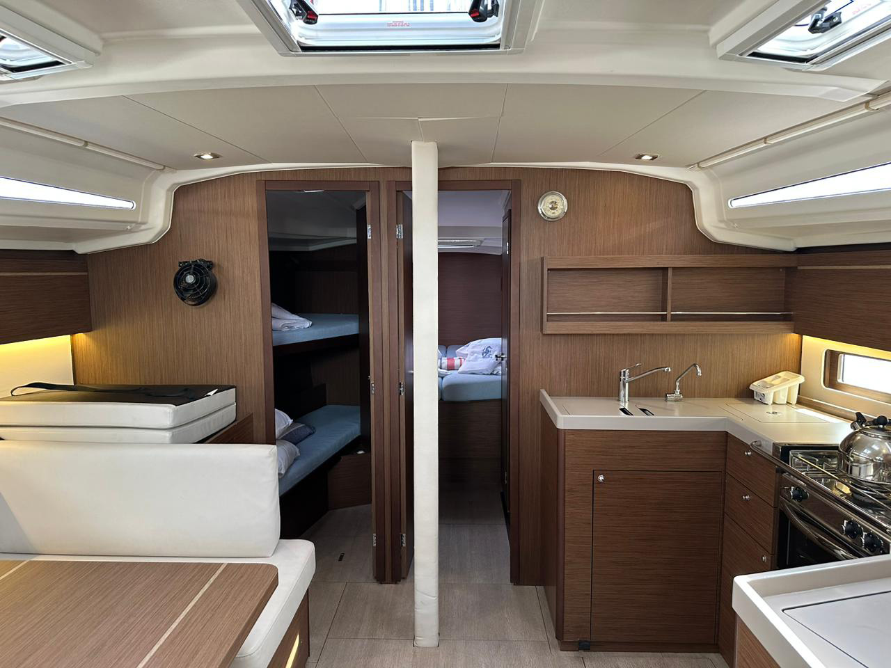 Photo #10 - Oceanis 40.1 (PRESTIGE) en Atenas - 35272