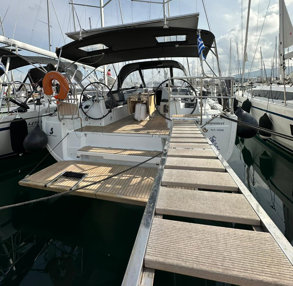 Photo #1 - Oceanis 40.1 (PRESTIGE) en Atenas - 35272