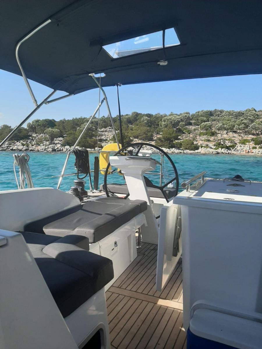 Photo #10 - Oceanis 46.1 (CLASS) in Athens - 35279
