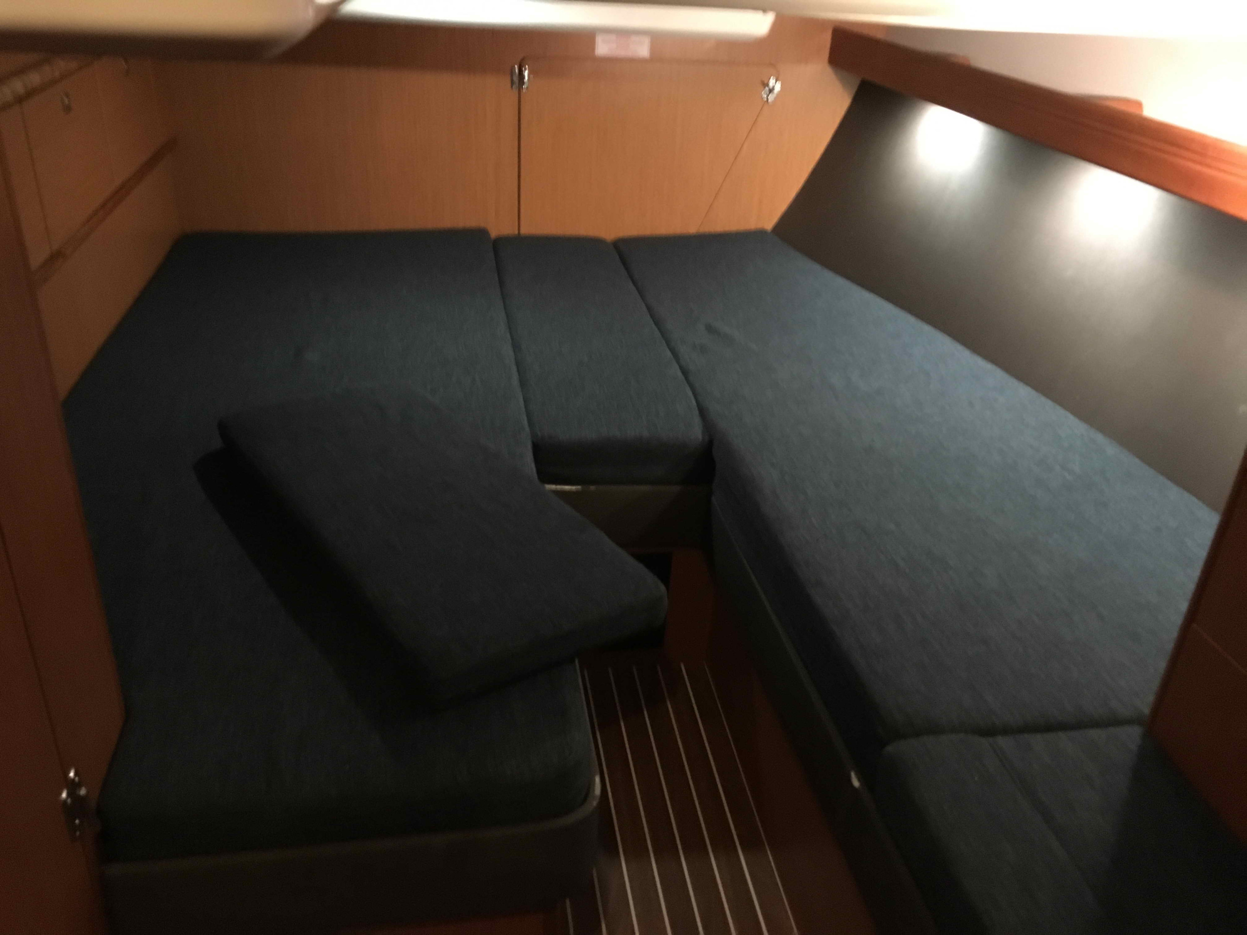 Photo #6 - Bavaria Cruiser 56 - 5 + 1 cab. (ECONOMY) in Athens - 35280