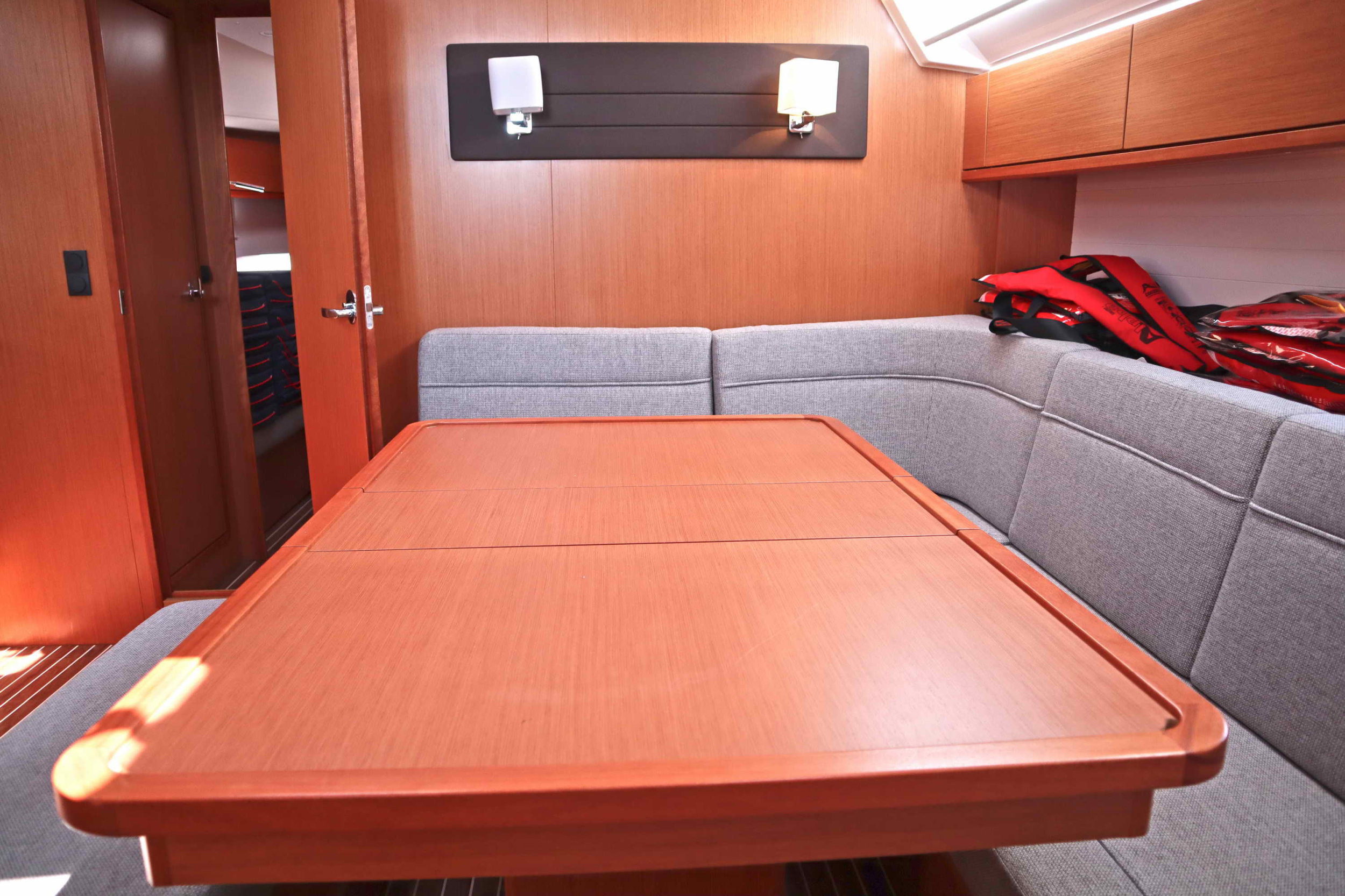 Photo #14 - Bavaria Cruiser 46 - 4 cab. (PRESTIGE) in Athens - 35284