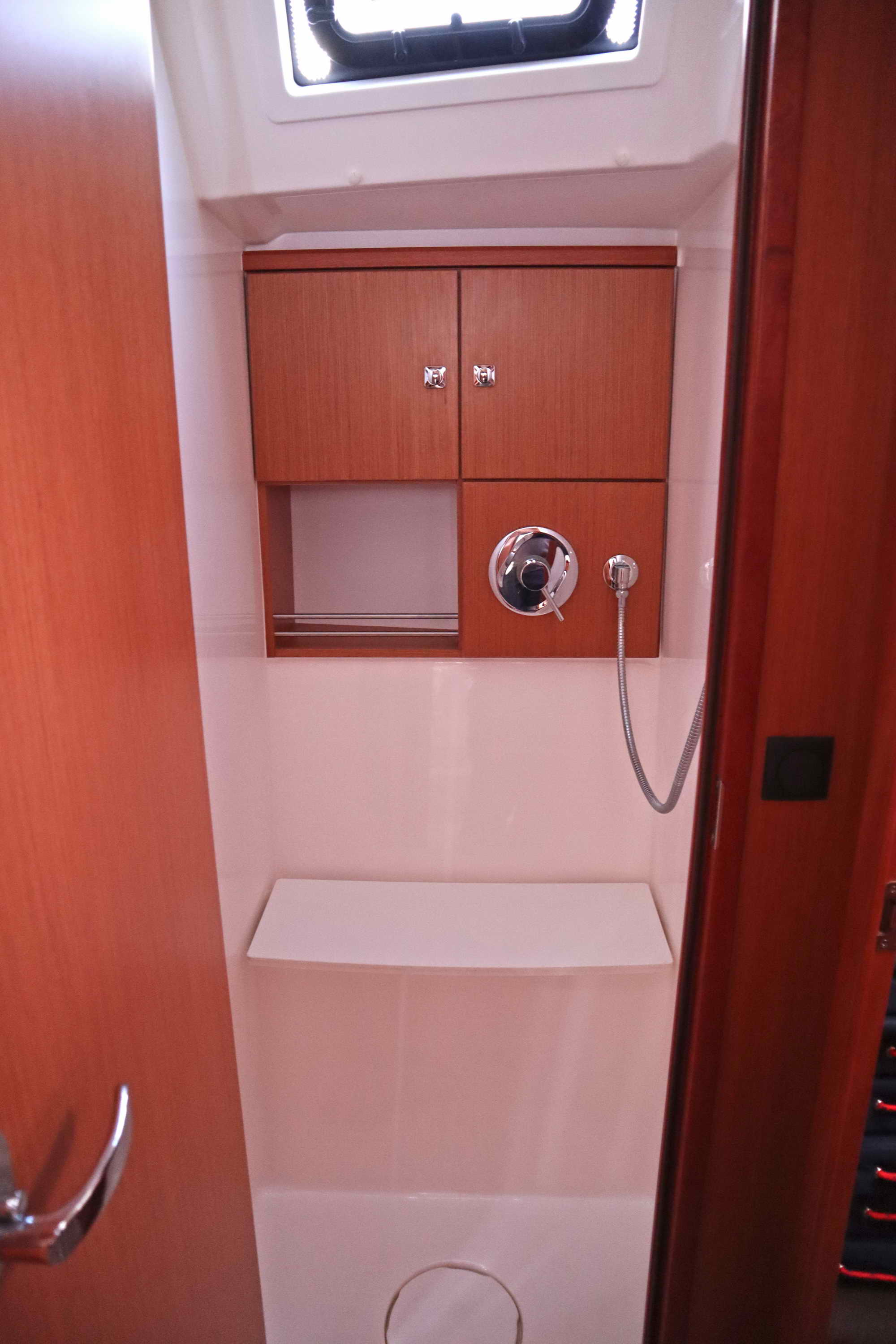 Photo #19 - Bavaria Cruiser 46 - 4 cab. (PRESTIGE) in Athens - 35284