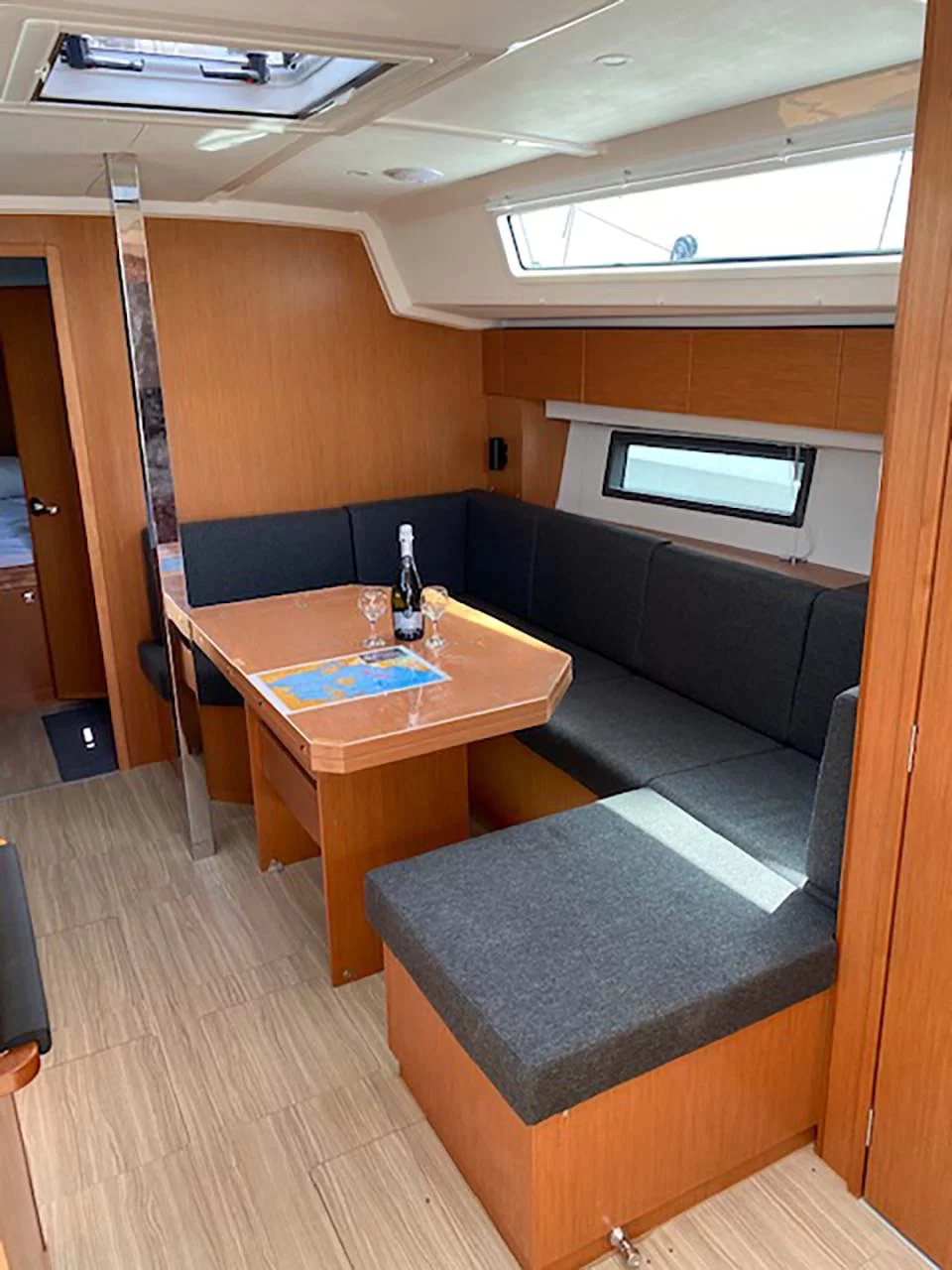 Bavaria C42 (PRESTIGE)  - 9