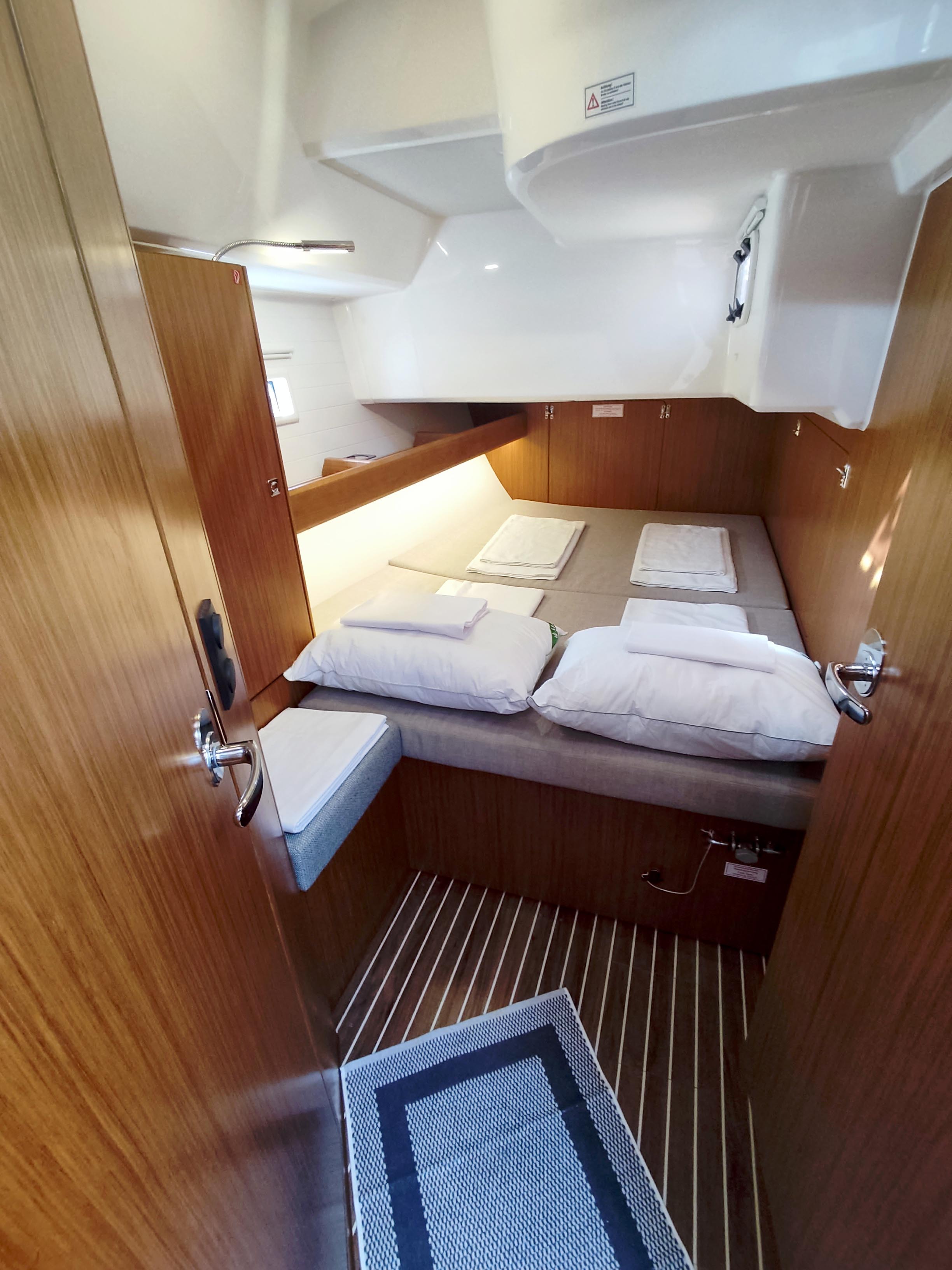 Photo #8 - Bavaria Cruiser 46 Style - 4 cab. (Io) en Lavrion - 35321