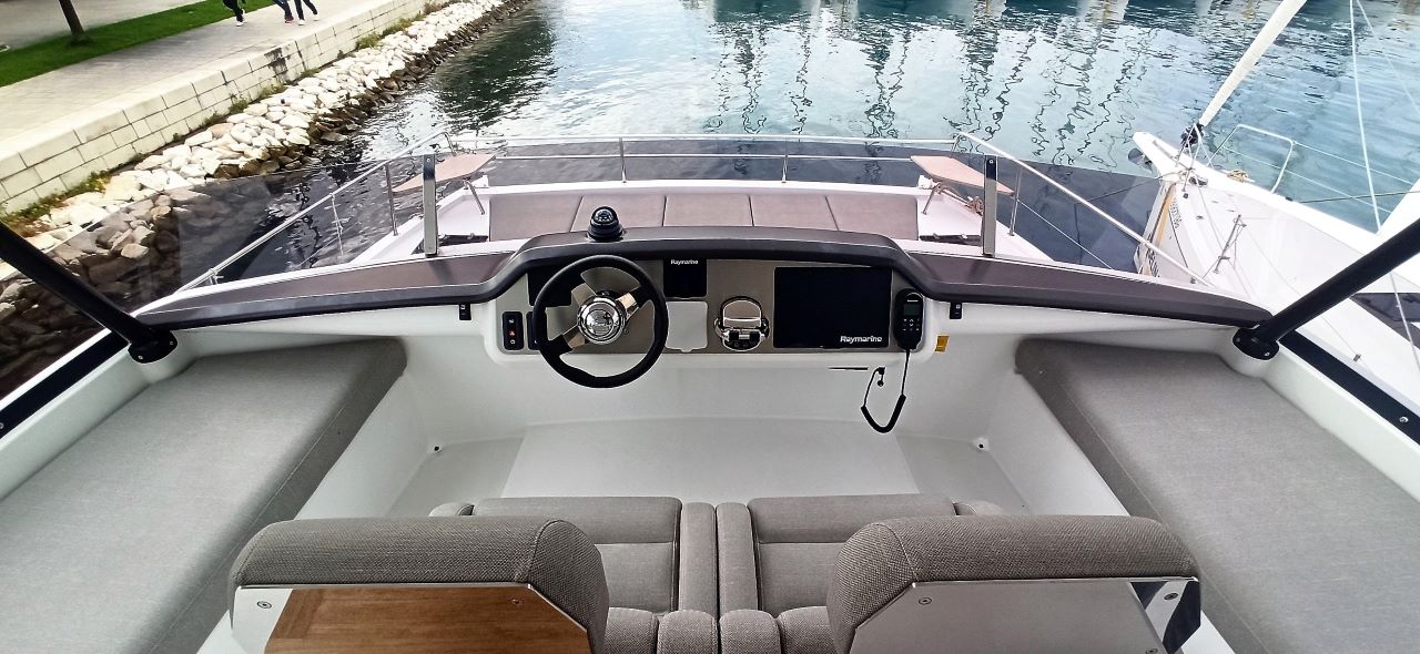 Photo #12 - Bali 4.3 MY - 3 cab. (Adventure) in Trogir - 35327