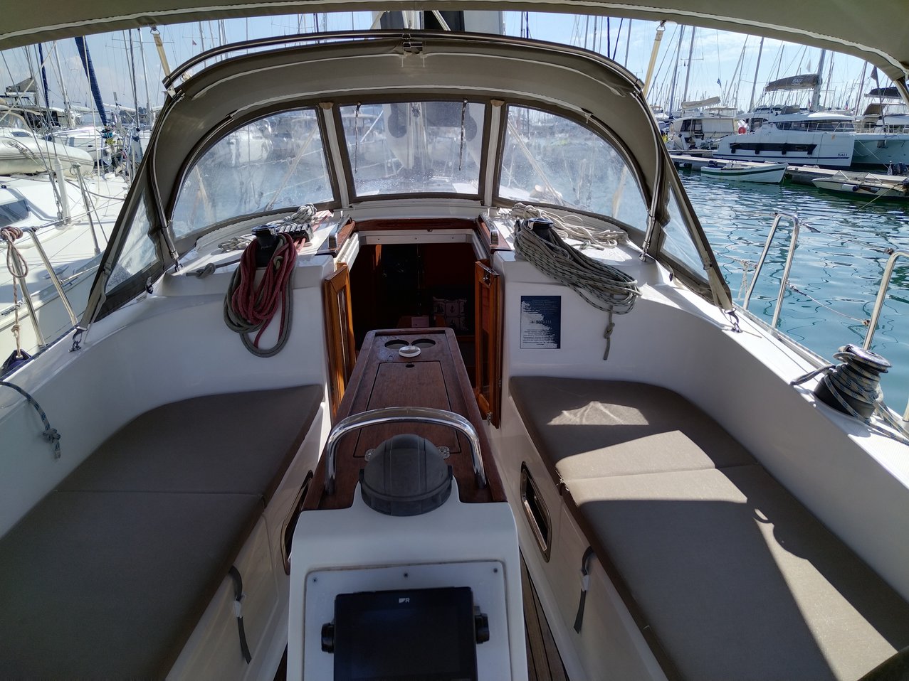 Photo #4 - Bavaria Cruiser 37 - 3 cab. (Sea Hope) in Corfù - 35338